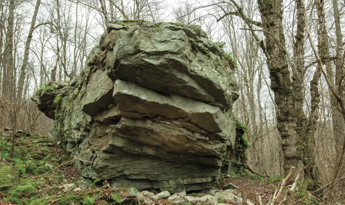 Jonin on the Will Of Fire Boulder (frontside) boulder