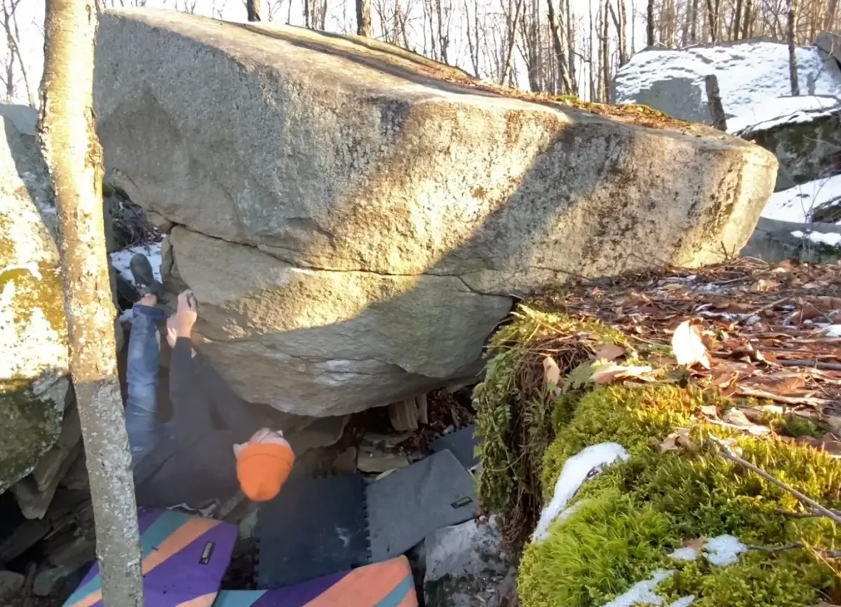 Wormhole on the Worm boulder
